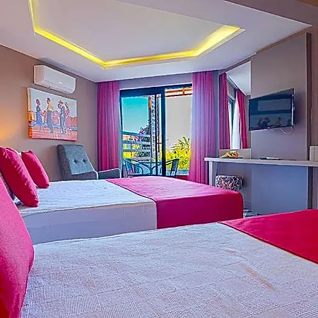 Hotell Feniks Priority 4*