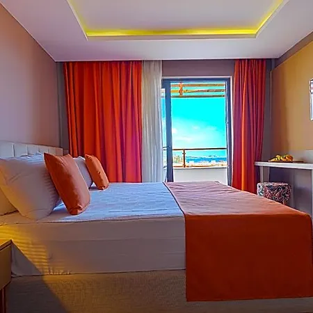 Feniks Priority Hotell